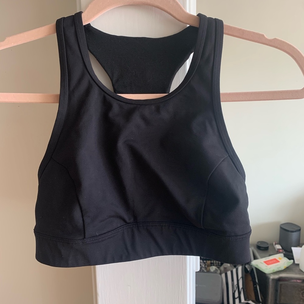 Lululemon sports bra size 4